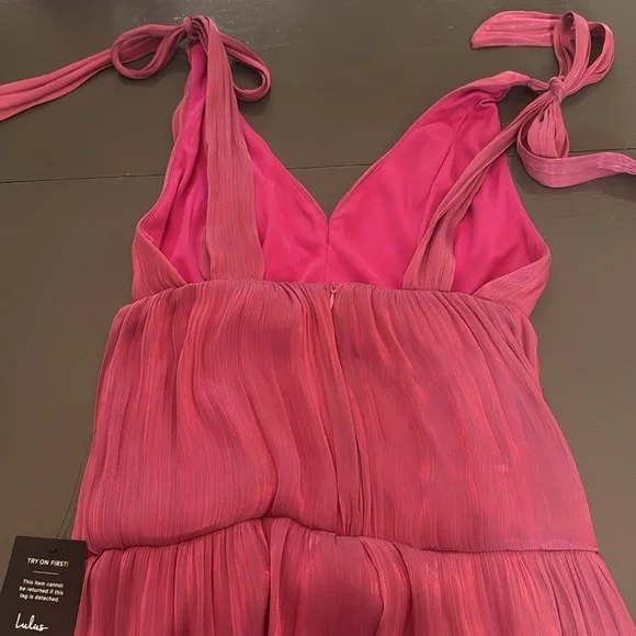 NWT Lulus magenta tiered dress - Picture 8 of 12